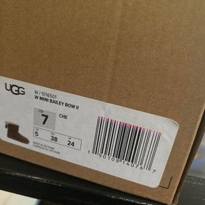 Brand New Ugg Women Mini Bailey Bow ll
